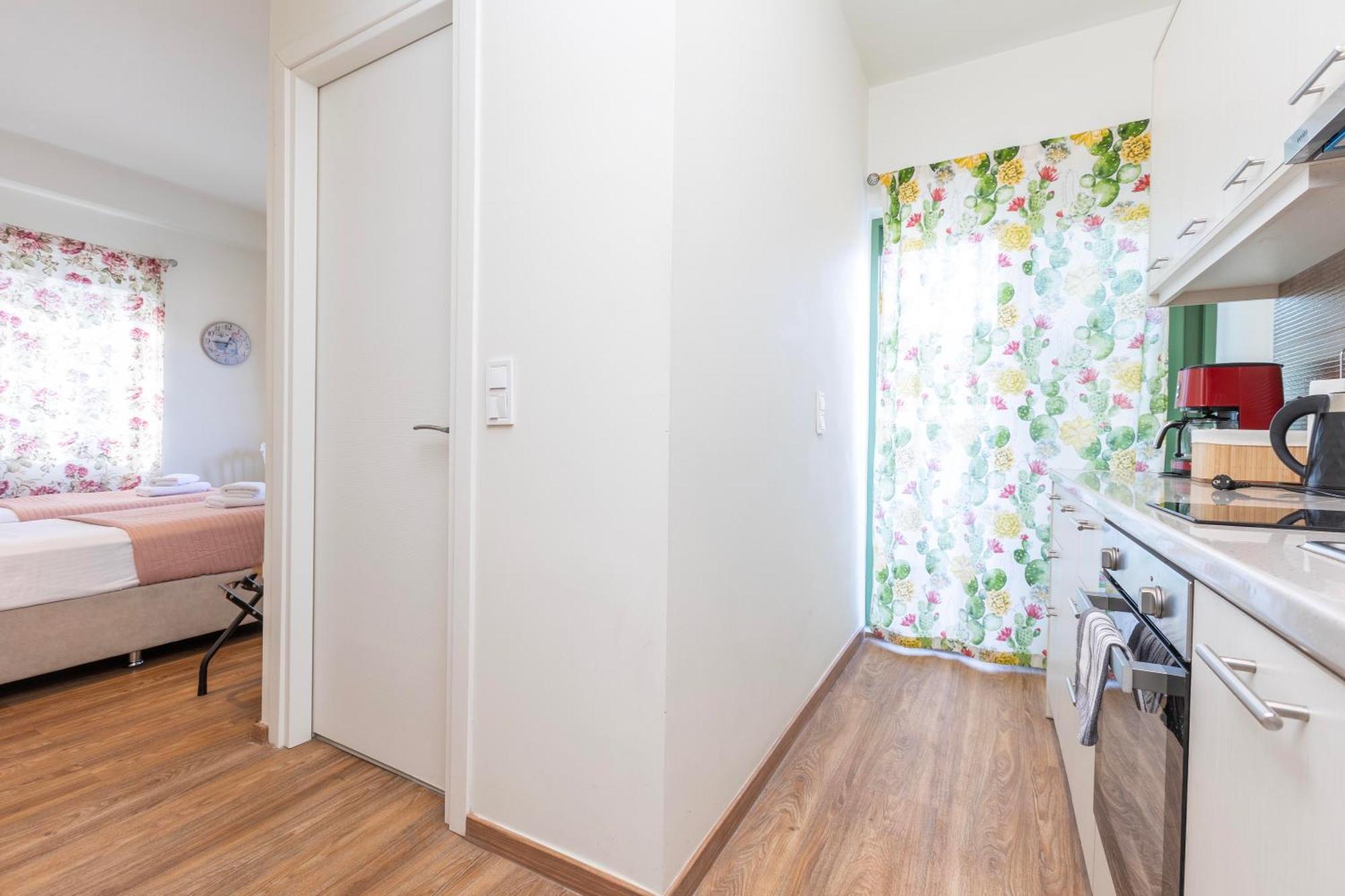 Domenicas Corfu Apartment Alepou Exterior photo